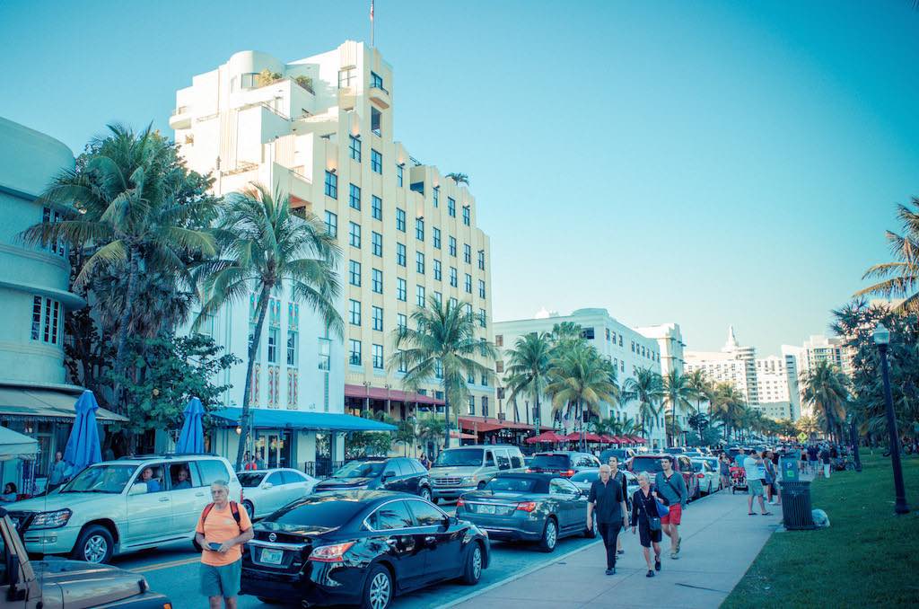 Art Deco Tour in Ocean Drive, Miami by Kat Grigg:Flickr
