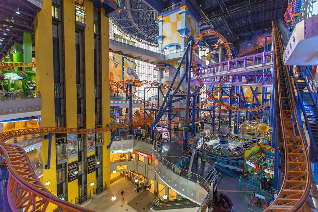 15 Most Amazing Shopping Malls In The World | WOW Travel