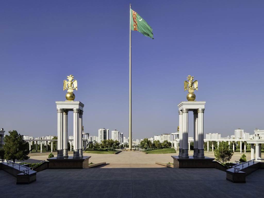 The 12 Tallest Flagpoles In The World Wow Travel 4825