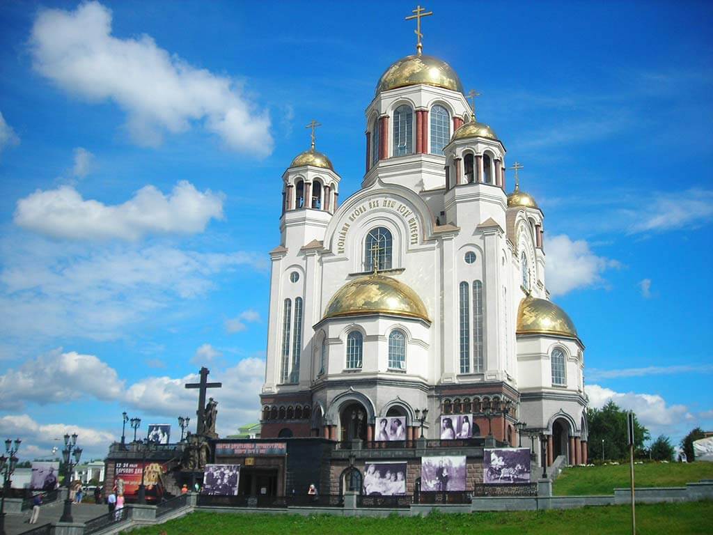 Church on Blood in Honour of All Saints Resplendent in the Russian Land, Yekaterinburg - by Jordi Bonet i Martí / Flickr.com