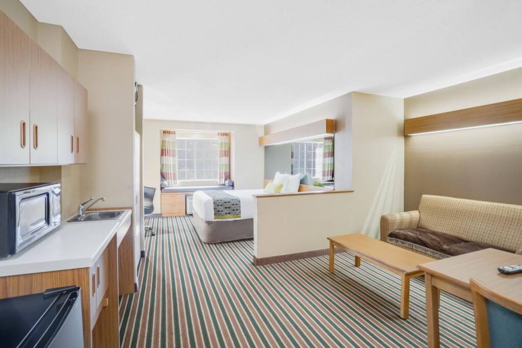 Microtel Inn & Suites by Wyndham Pigeon Forge - by Wyndham, Booking.com