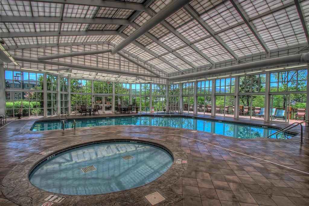 hotels in pigeon forge tn with indoor pool and hot tub