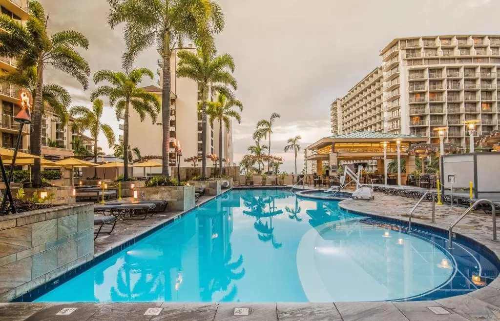 Embassy Suites by Hilton Waikiki Beach Walk, Honolulu - by Booking