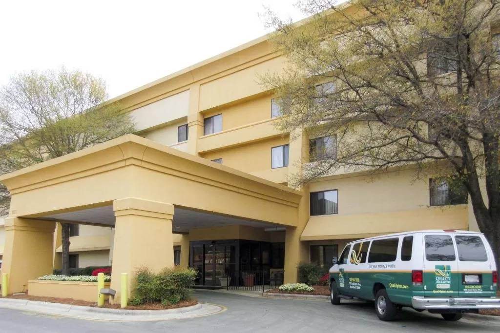 Quality Inn & Suites Raleigh Durham Airport - by Booking