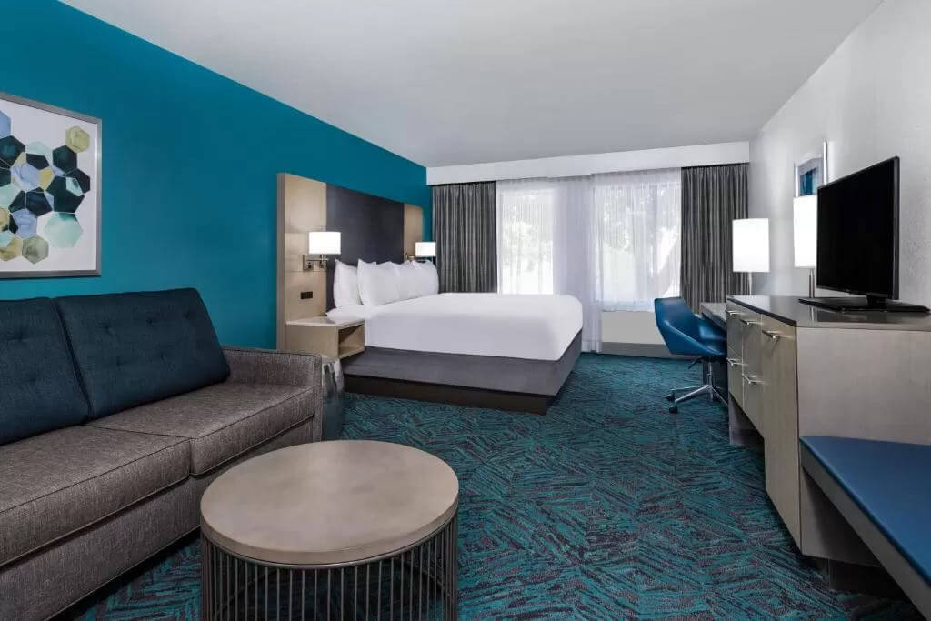 Radisson Hotel Colorado Springs - by Booking