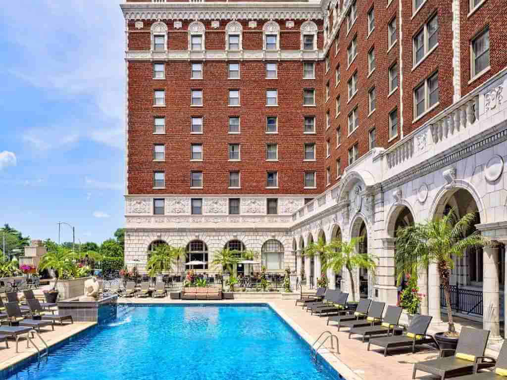 The Chase, St Louis, Missouri - by Booking