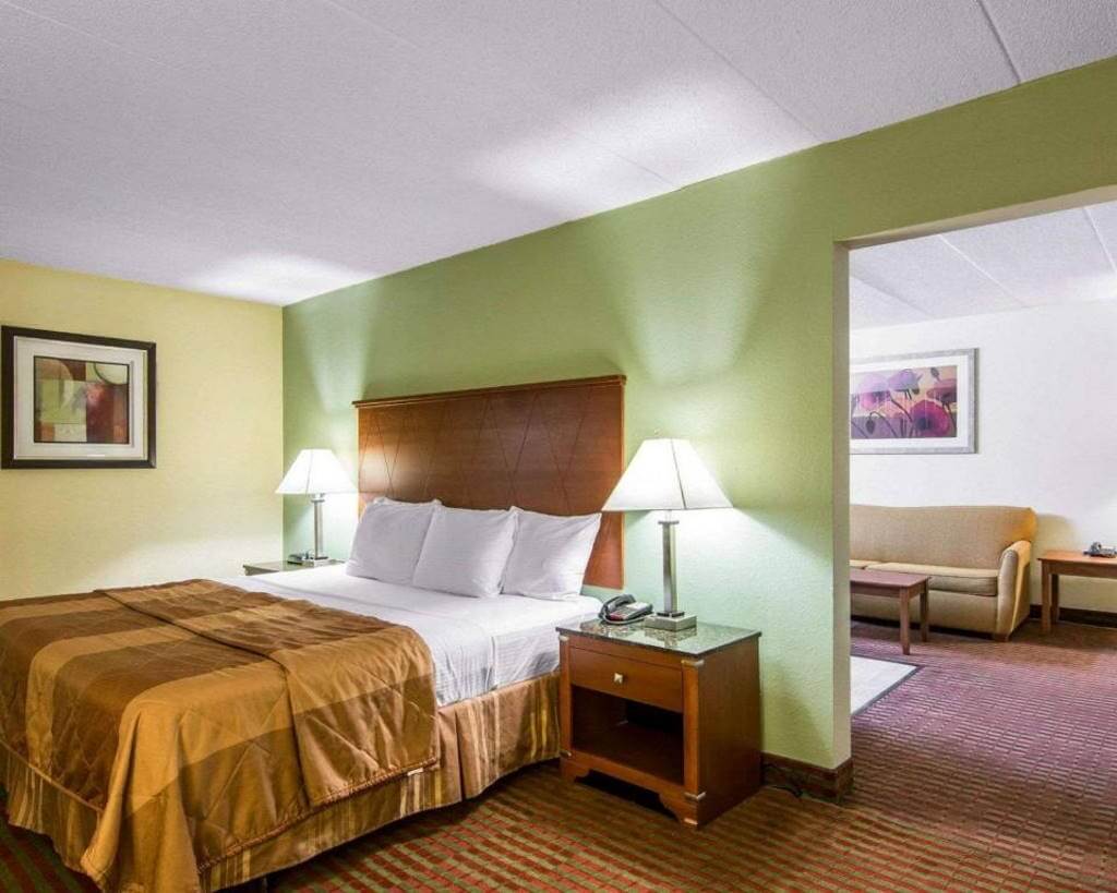 MainStay Suites Williamsburg I-64 by Booking