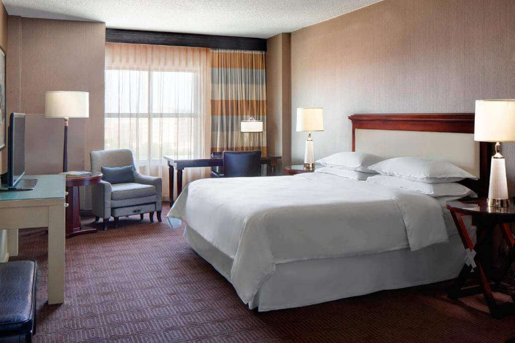 Sheraton Fort Worth Downtown Hotel - by Booking