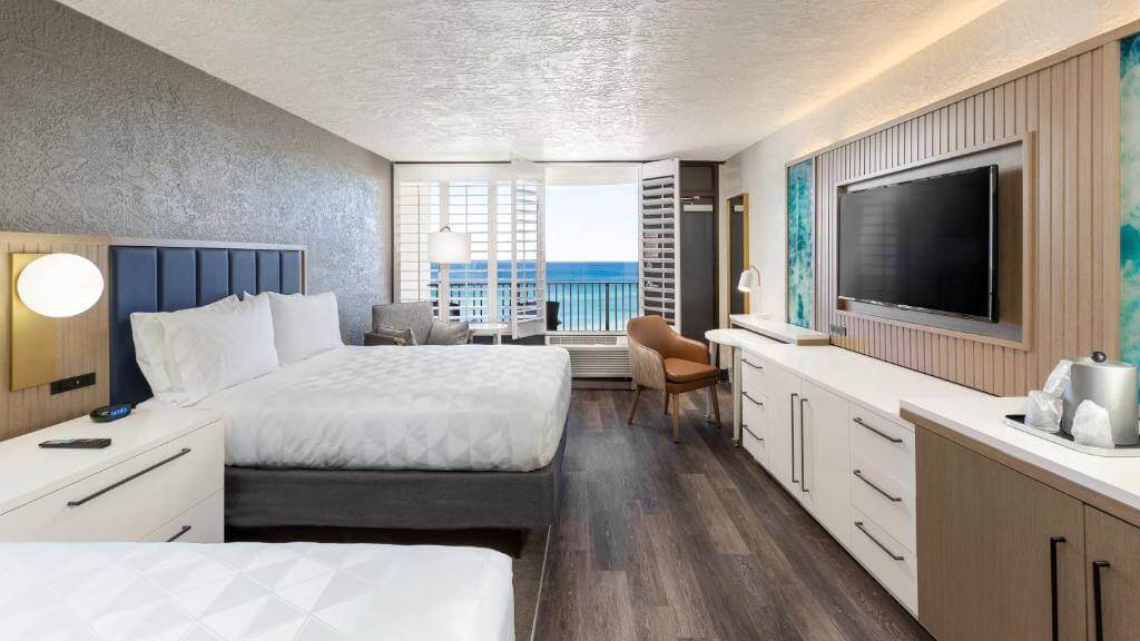 Holiday Inn Resort Panama City Beach by Booking