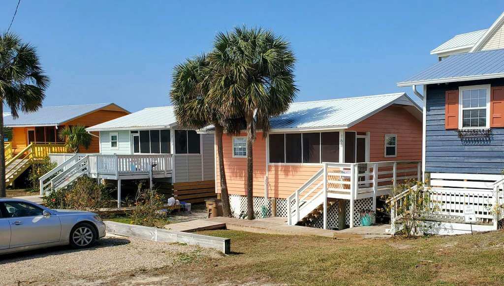 The Dolphin Dance Cottage by Vrbo