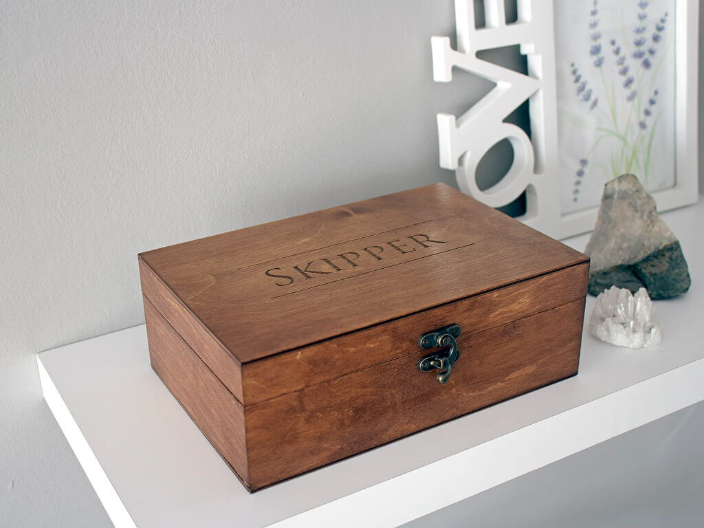 YouCanMAKEitPERSONAL Personalized Wooden Box with Engraved Name - by Etsy