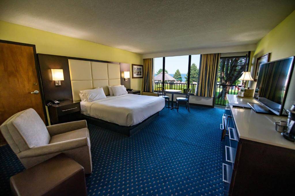 Holiday Inn Bar Harbor Regency Hotel, an IHG Hotel - by Booking