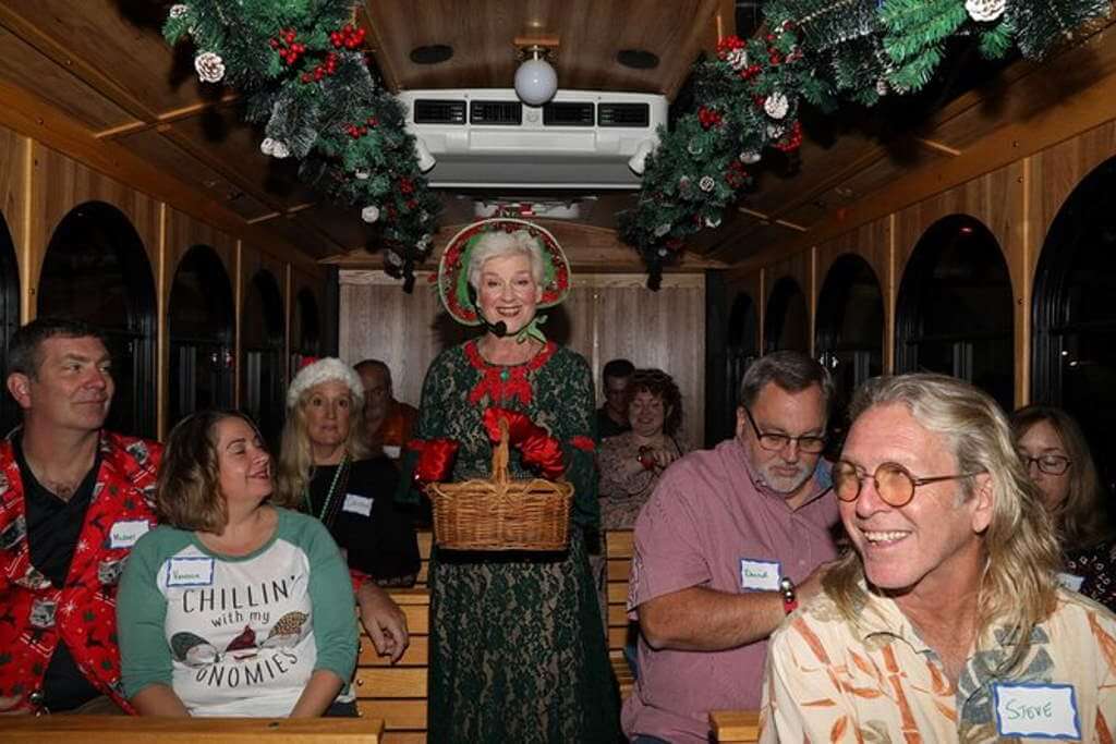 90-Minute Christmas Carol Trolley in Sarasota - by Viator
