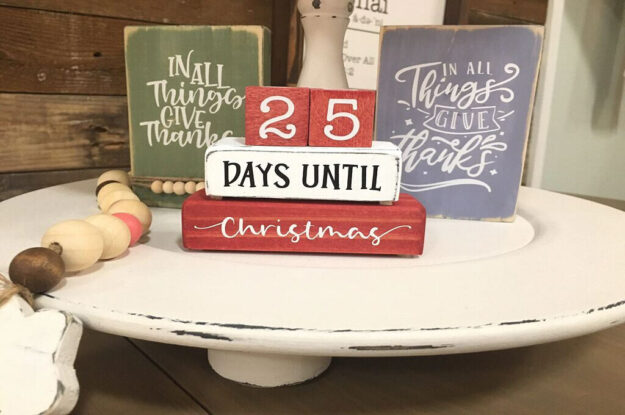Traveler's Choice - Etsy Christmas Countdown Calendar