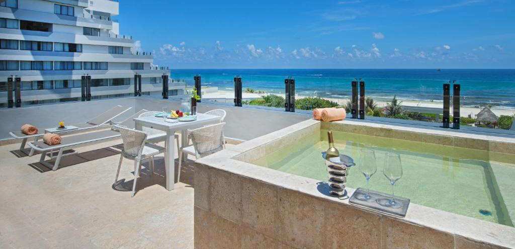 Park Royal Beach Cancun - by Booking