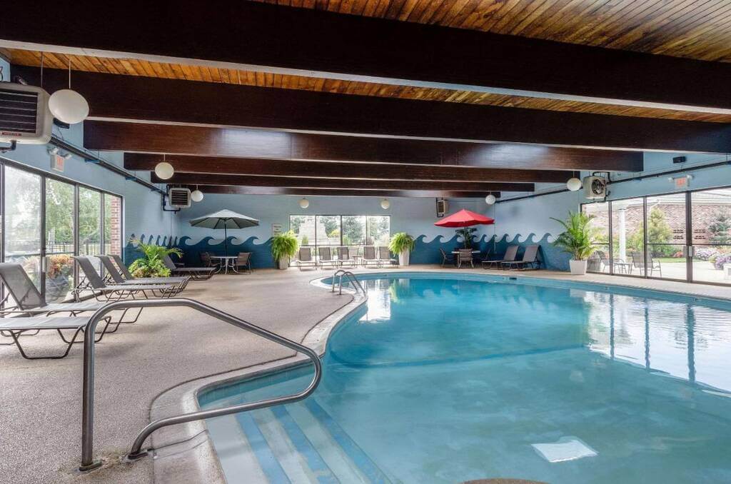 Clarion Hotel Seekonk-Providence - by Booking