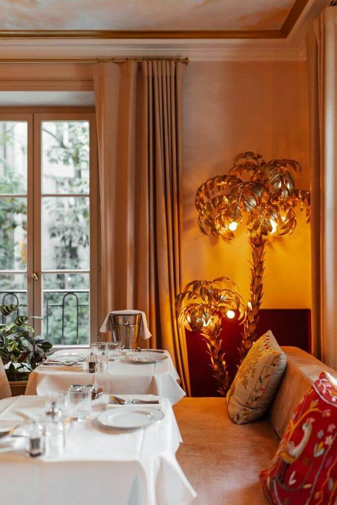 Dining at Hotel Particulier Montmartre - by Booking