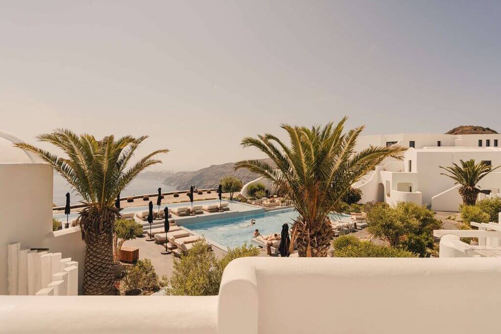Nobu Hotel Santorini - by Expedia