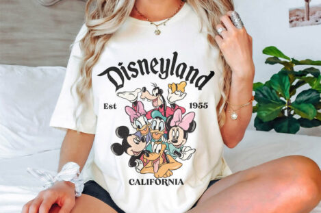 6 Best Disney Shirts on Etsy for Travel