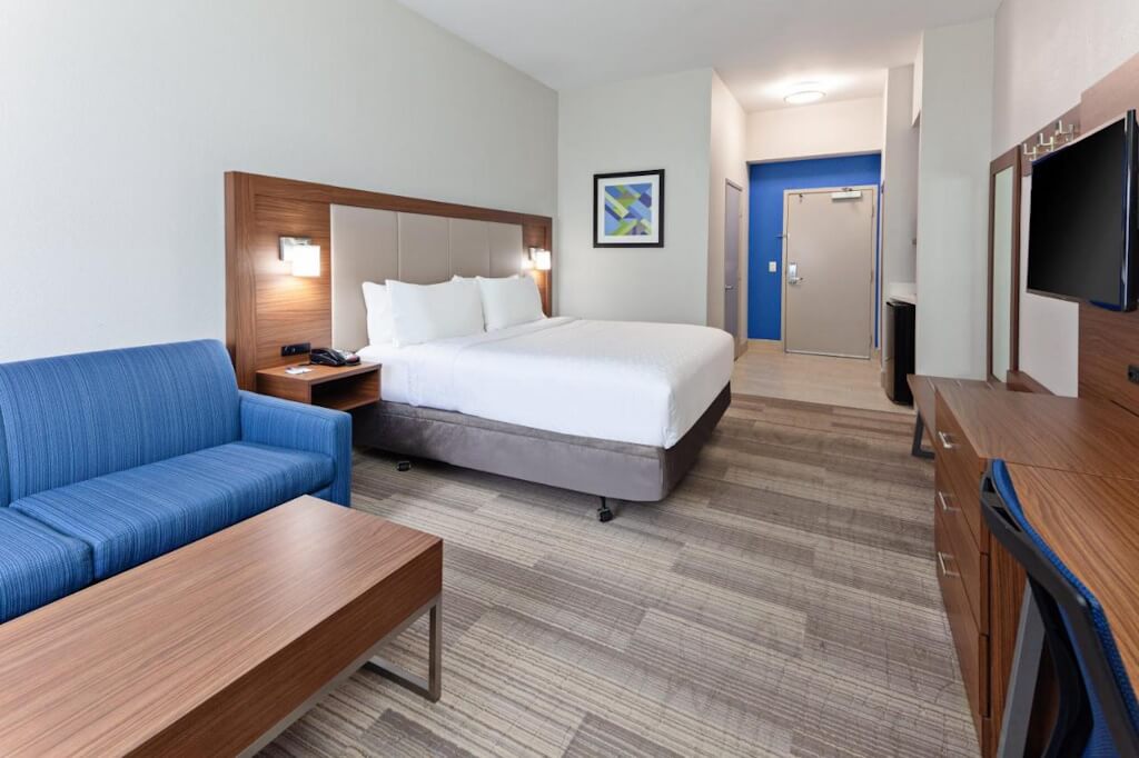 Holiday Inn Express Mira Mesa - by Booking