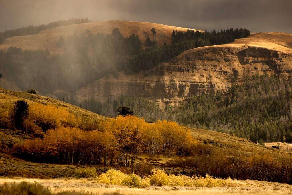 Yellowstone National Park in autumn - by Scott Butner, Flickr