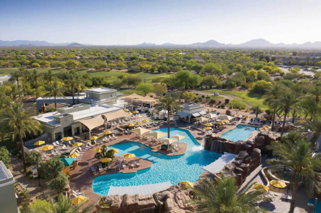 Staying at Canyon Villas in Phoenix: Luxurious Living