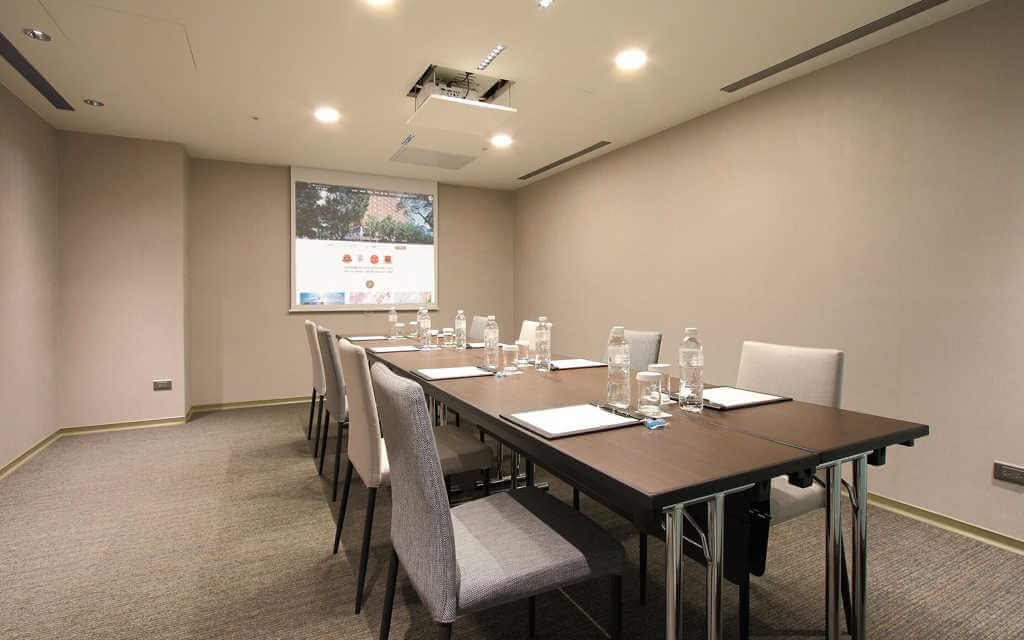 Hotel Royal-Nikko Taipei - by Expedia