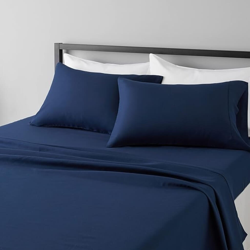 Amazon Basics Bed Sheet by Amazon