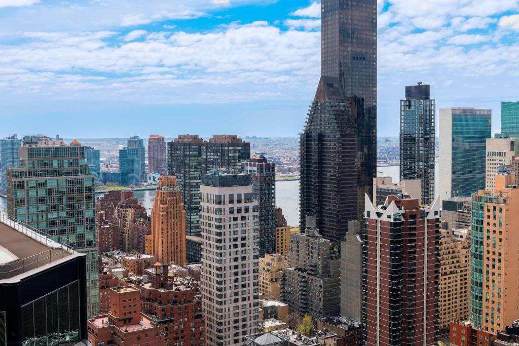 Midtown East - by Booking