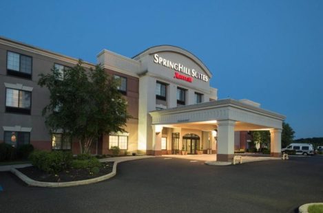 Springhill Suites Marriott Quakertown PA: Elevated Comfort
