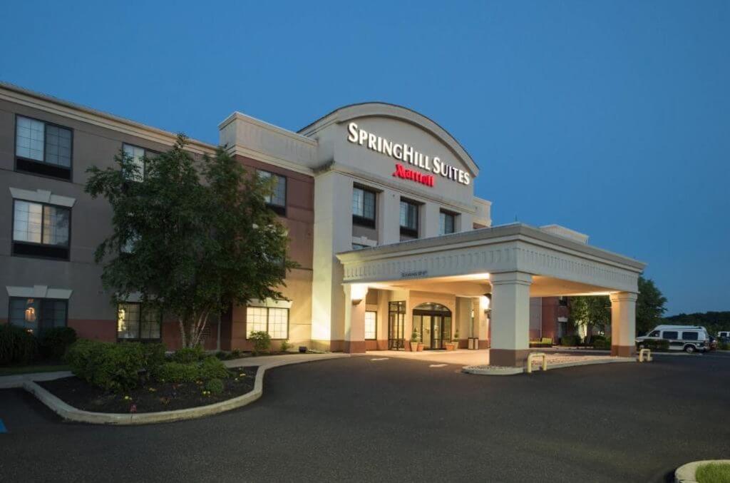 Springhill Suites Marriott Quakertown PA: Elevated Comfort