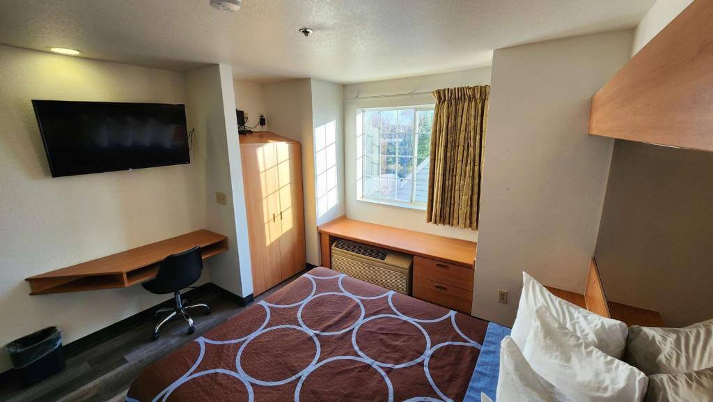 SureStay by Best Western Sacramento South Natomas - by Booking