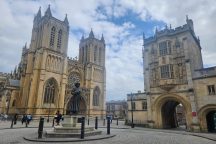 Traveler's Guide - Banksy in Bristol