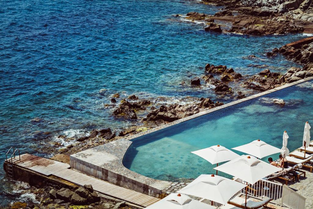 Les Roches Rouges, a Beaumier hotel - by Booking