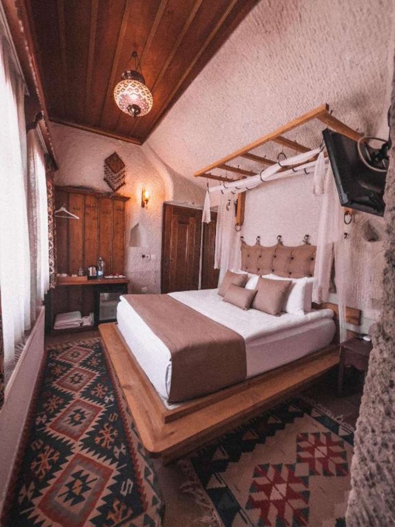 Local Cave House Hotel - by Booking