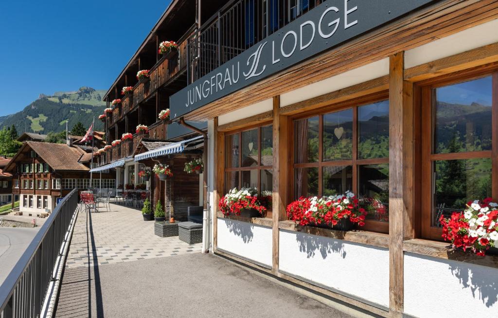 Jungfrau Lodge, Swiss Mountain Hotel - by Booking