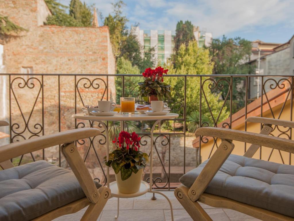 La Pieve - by Booking