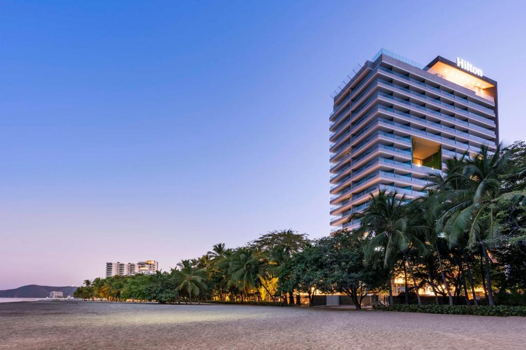 Hilton Santa Marta - by Booking