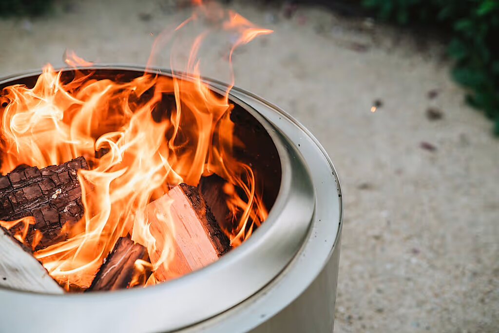 The Patented 360° Airflow Design - by Solo Stove
